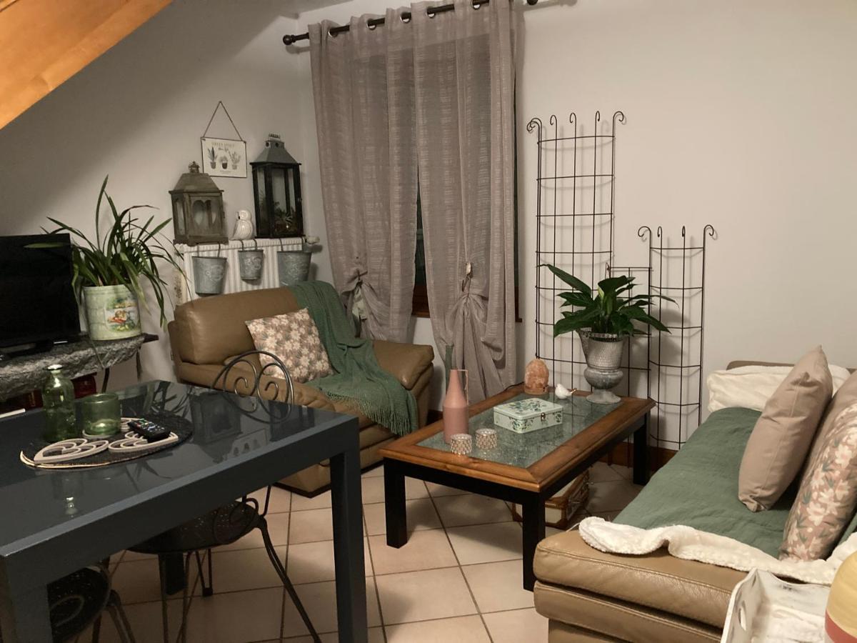La Maison D'Ivona ลาตูร์เดอซัลวาญี ภายนอก รูปภาพ